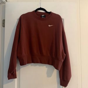 Nike Cropped Sweater